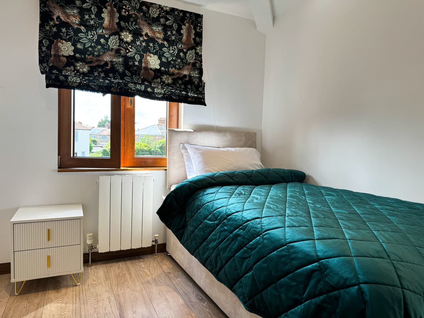 Luxury Spa Retreat in UK: Unique & Vibrant Stay by City Dreams